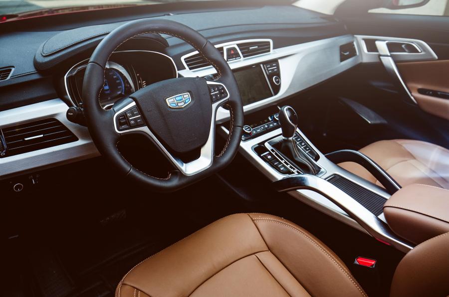 Интерьер Geely NL-3 2016 года  (фото 12 из 30)